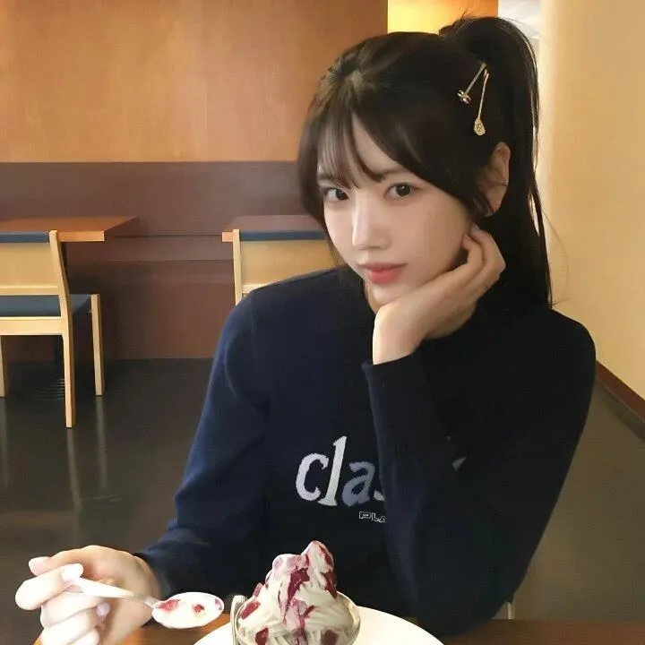 吸血鬼女王 海报